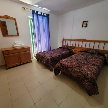 Immaculate 1-bed In E308 아파트
