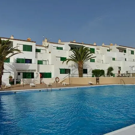 Immaculate 1-bed In E308 *
