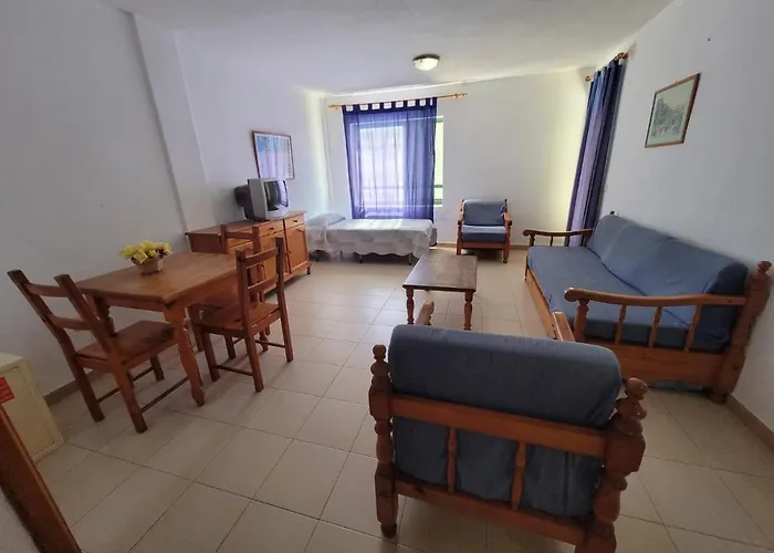 1 Bed - Sleeps 2 - Pool - Parking Apartment Arona (Tenerife)