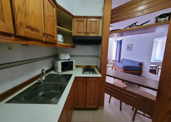 1 Bed - Sleeps 2 - Pool - Parking * 阿罗纳